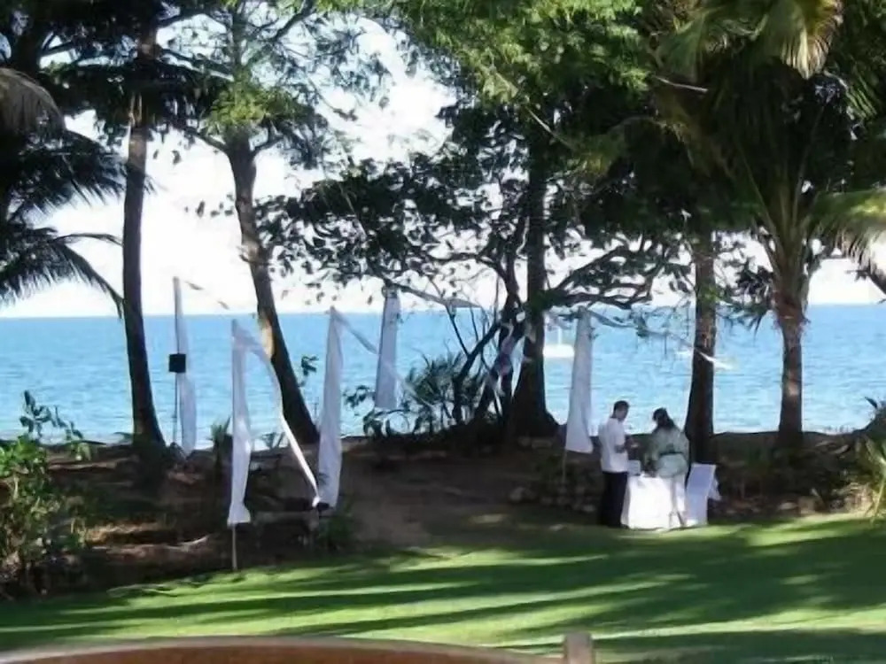 Wongalinga Absolute Beachfront Unit 9 2 Bedroom
