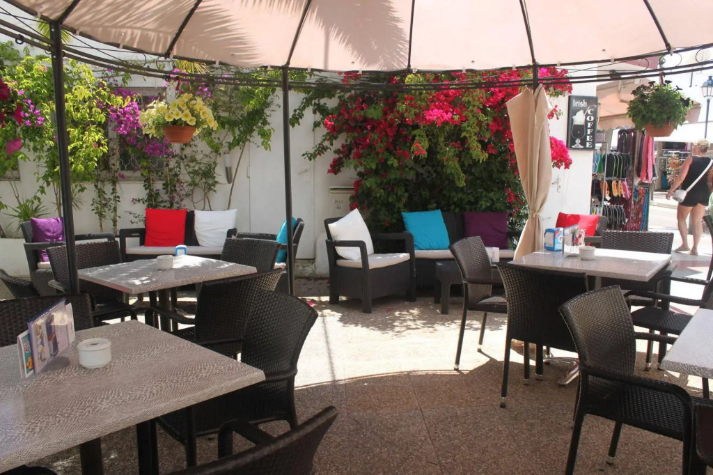 Hotel Antares