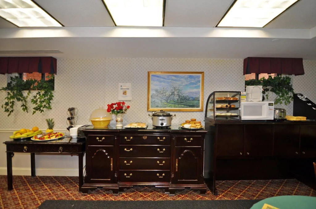 West End Washington DC, Tapestry Collection by Hilton