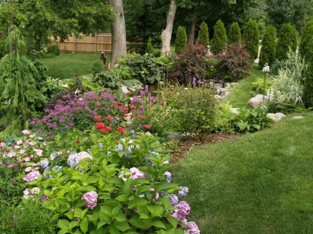 Bread & Roses Inn