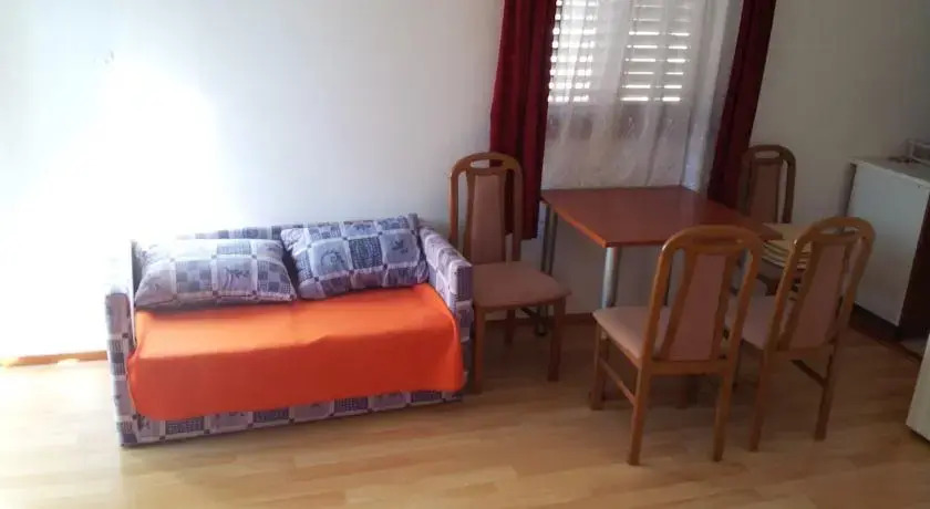 Apartments Filma