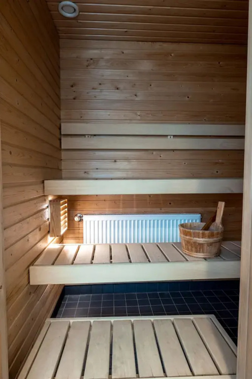 2ndhomes Stunning Penthouse with Sauna