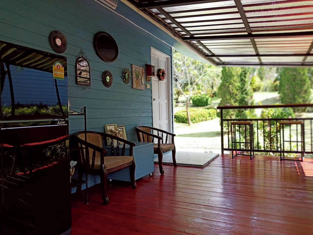 Baan JaoKorKluay Homestay