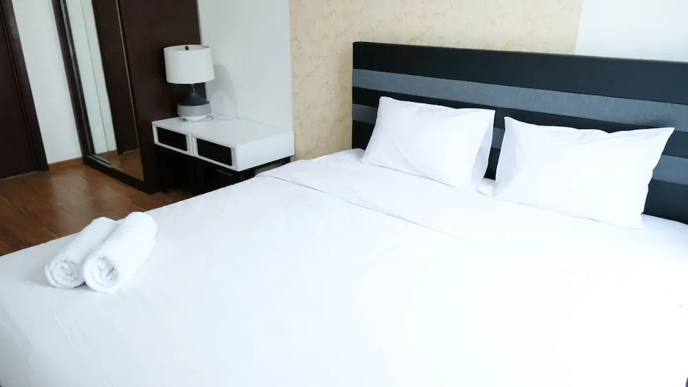 Spacious And Homey 1Br At Grand Sungkono Lagoon Apartment