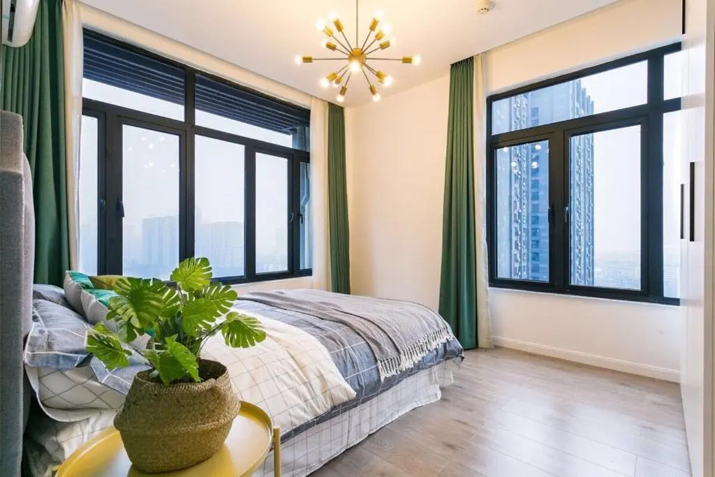 Wuhan Wuchang·Qunxingcheng Square · Locals Apartment 00121920
