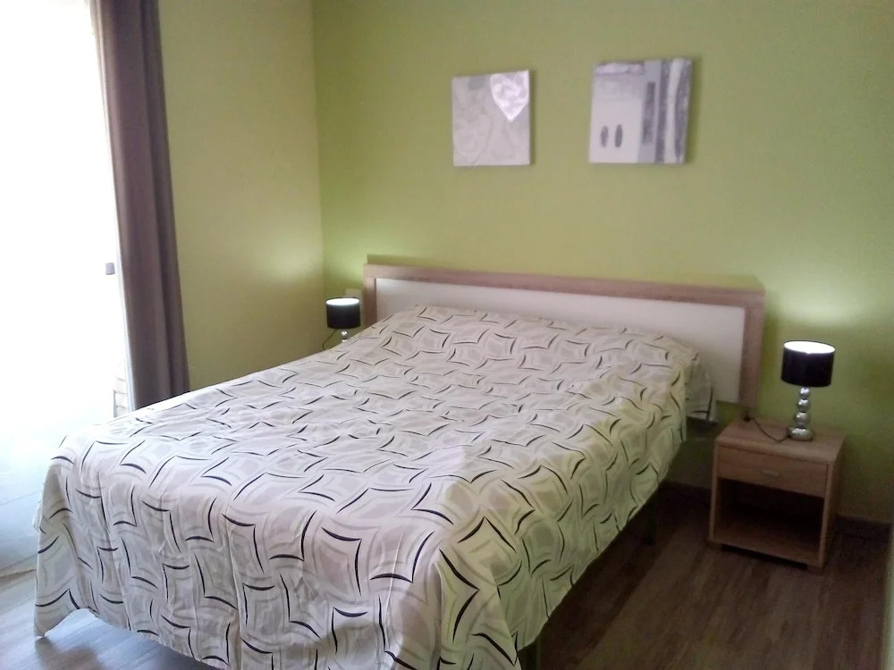 Apartment with One Bedroom in Torrevieja, with Wonderful City View, Furnished Balcony And Wifi - 100 M From the Beach