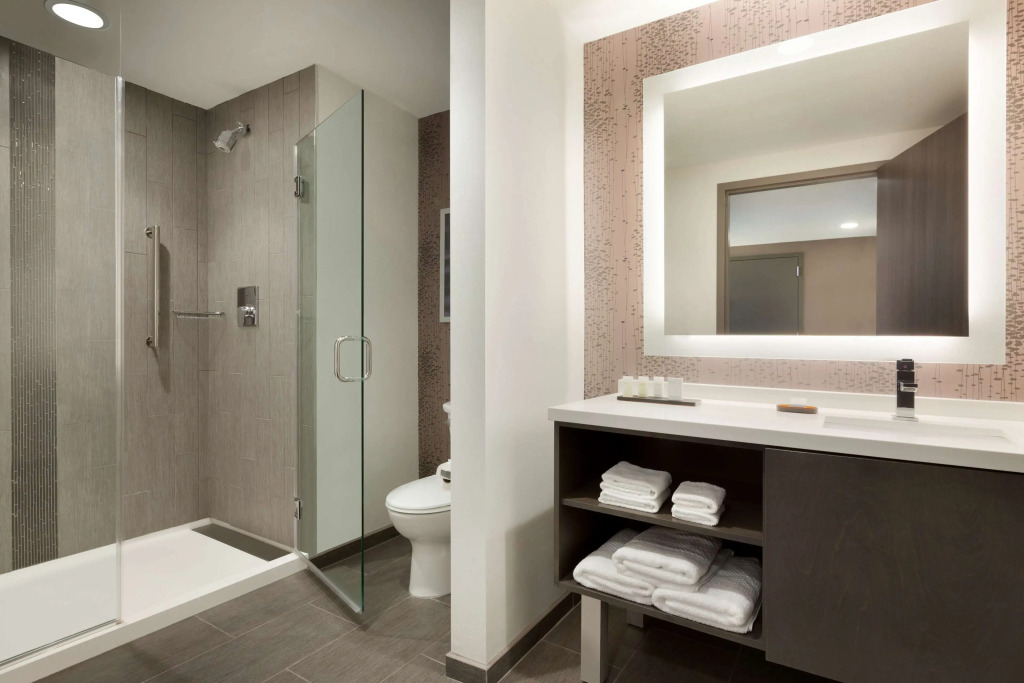 Embassy Suites by Hilton Charlotte Uptown
