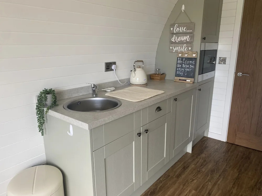 Beech Pod Cabin in Beautiful Surroundings Wrexham