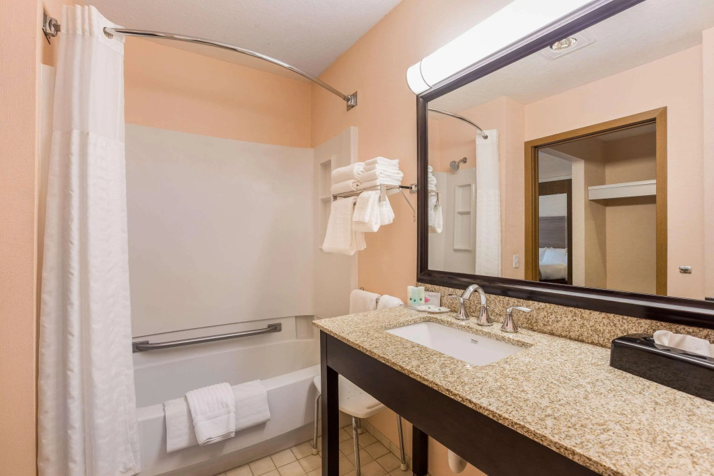 City Express by Marriott Petoskey Harbor Springs