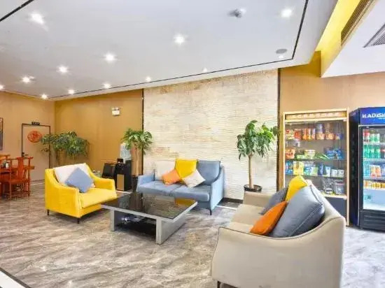Tongbai Yun Hotel (Huaibei Caoxi Economic Development Zone Branch)