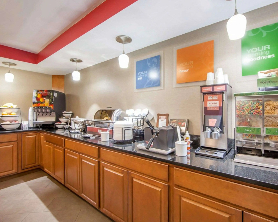 Comfort Inn at Royal Blue