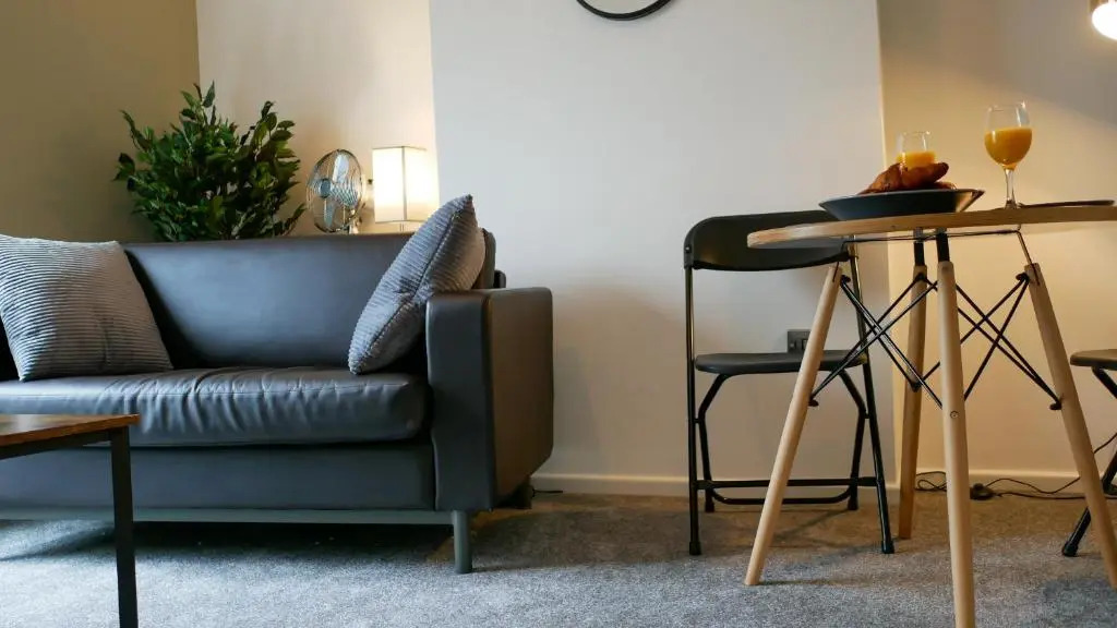 11D Castle Street Serviced Apartments