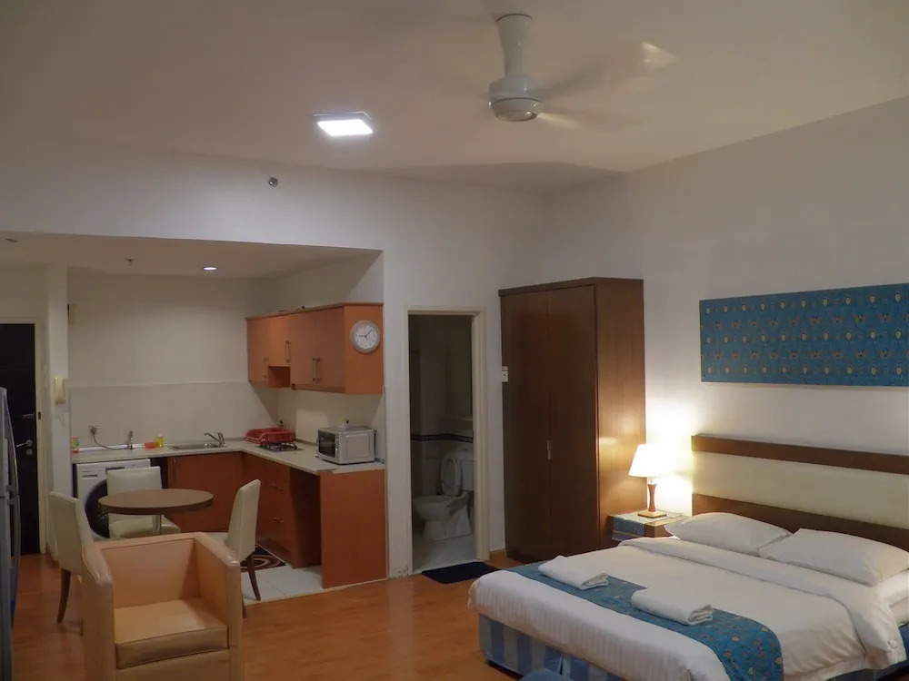 Maytower Apartment