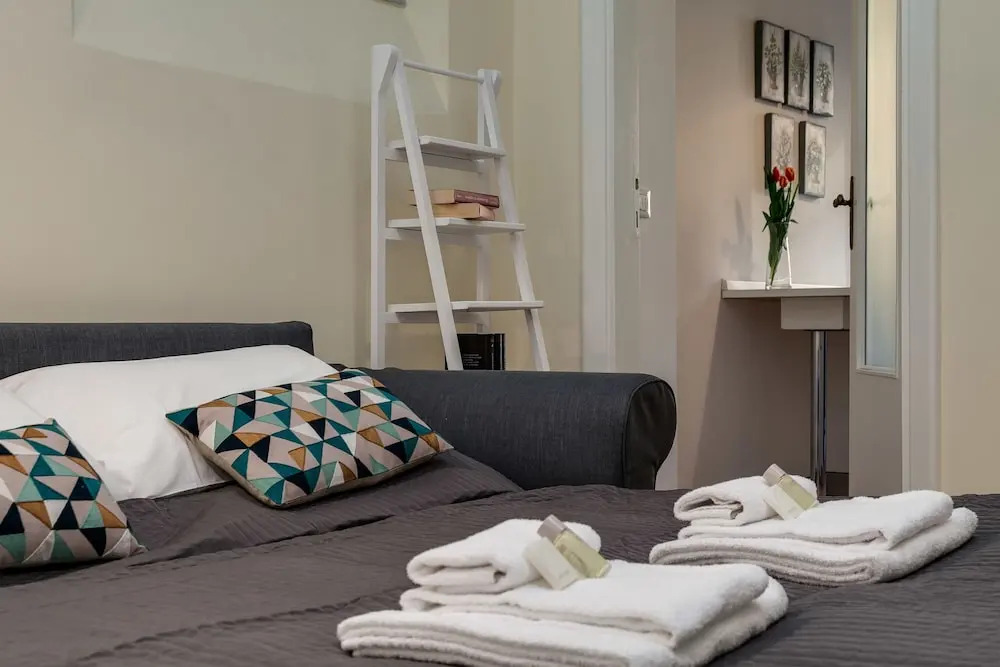 Travel & Stay - Sistina