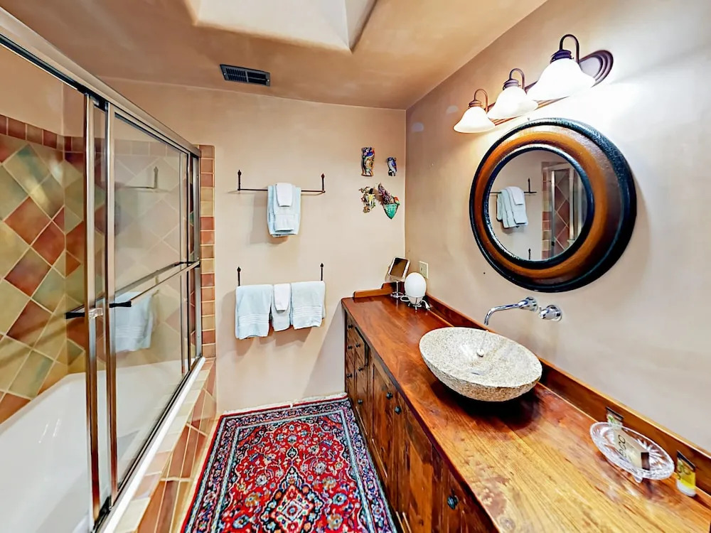 Magpie House 3 Bedrooms 2 Bathrooms Home