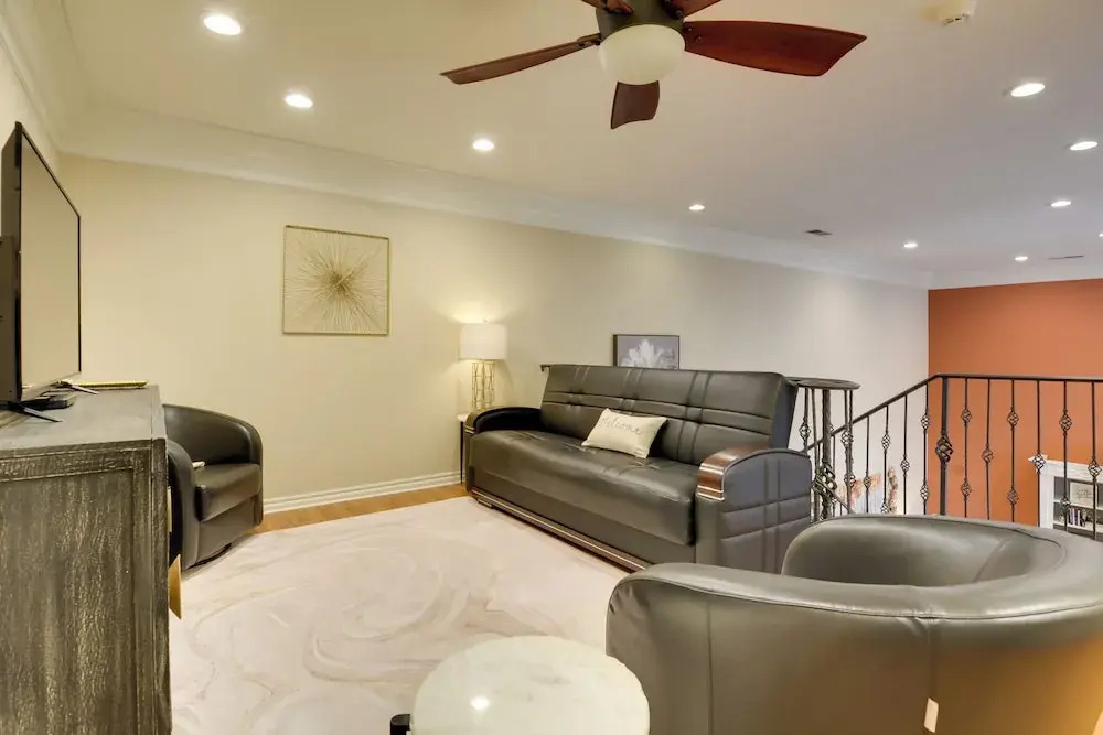 Luxe Home w/ Private Pool & Game Room in Vinita