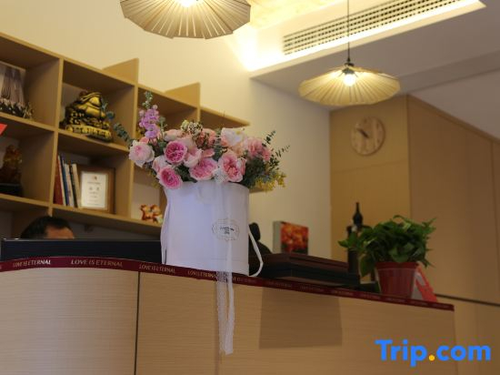 Xingyue Homestay (Fangte Dinosaur Museum)