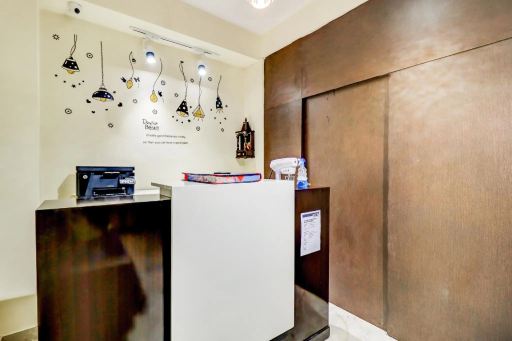 RS Hotels by OYO Rooms