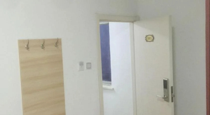Shenghong Hotel