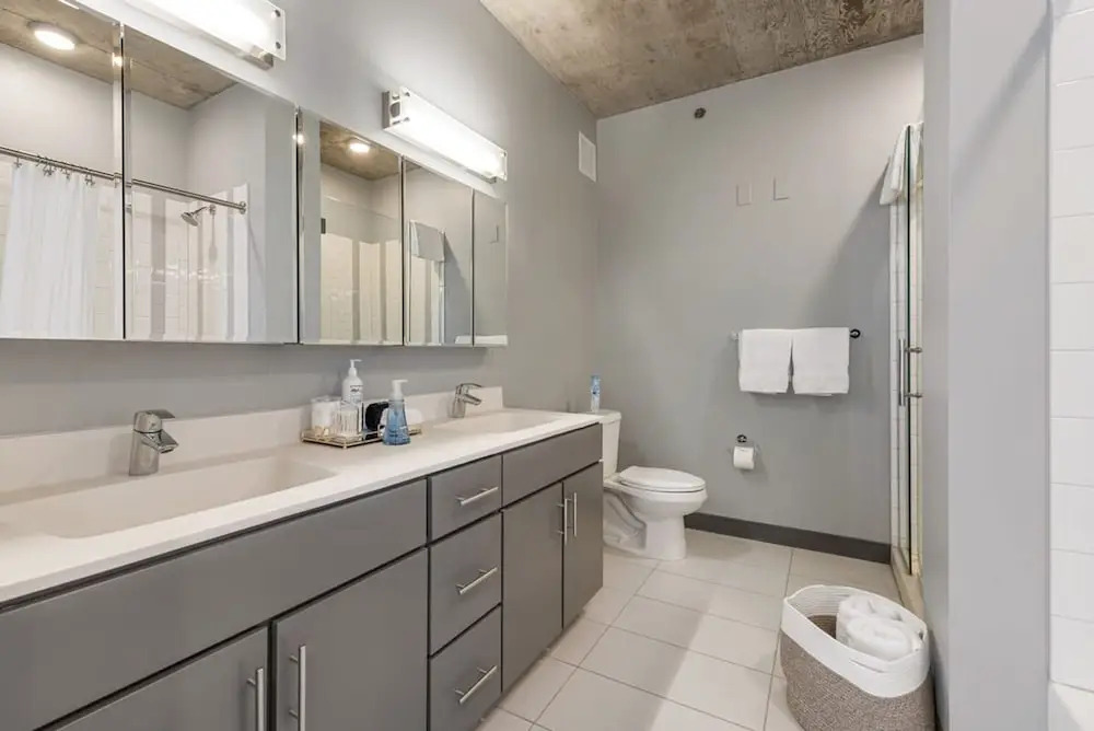 Designer Combo The Loop 2x 3BR Group Stay Views