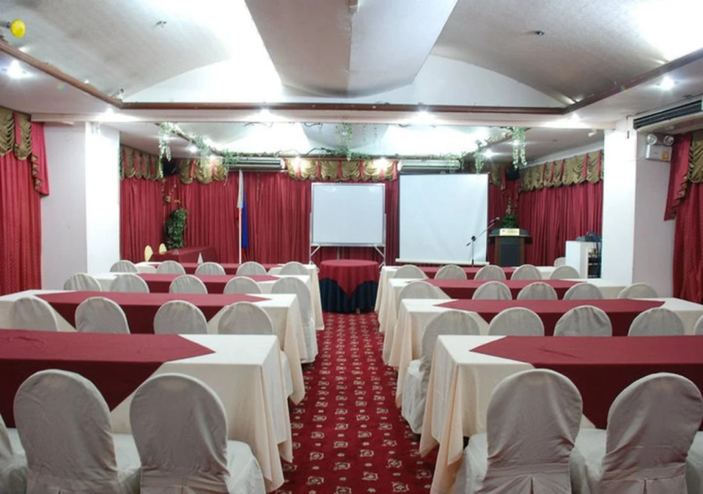 Sarrosa International Hotel and Residential Suites