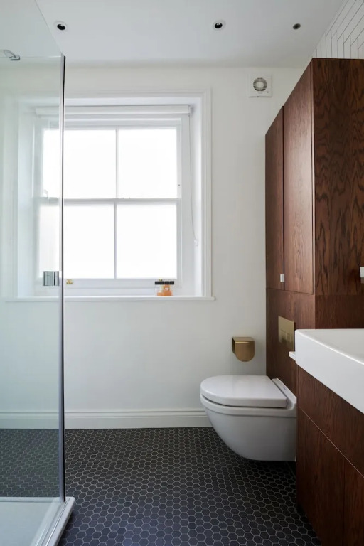 Sonder Kensington Town House