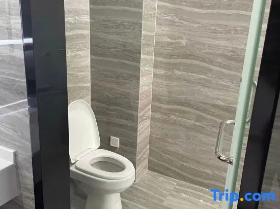 Hushan Business Hotel