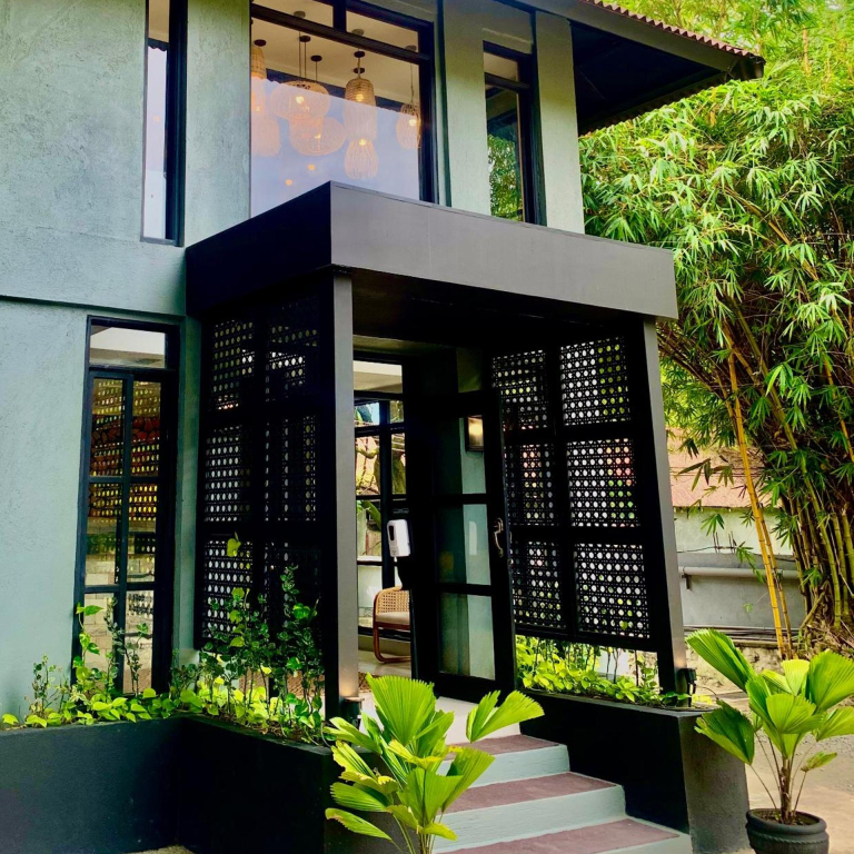 The Henry Resort Taramindu Laiya