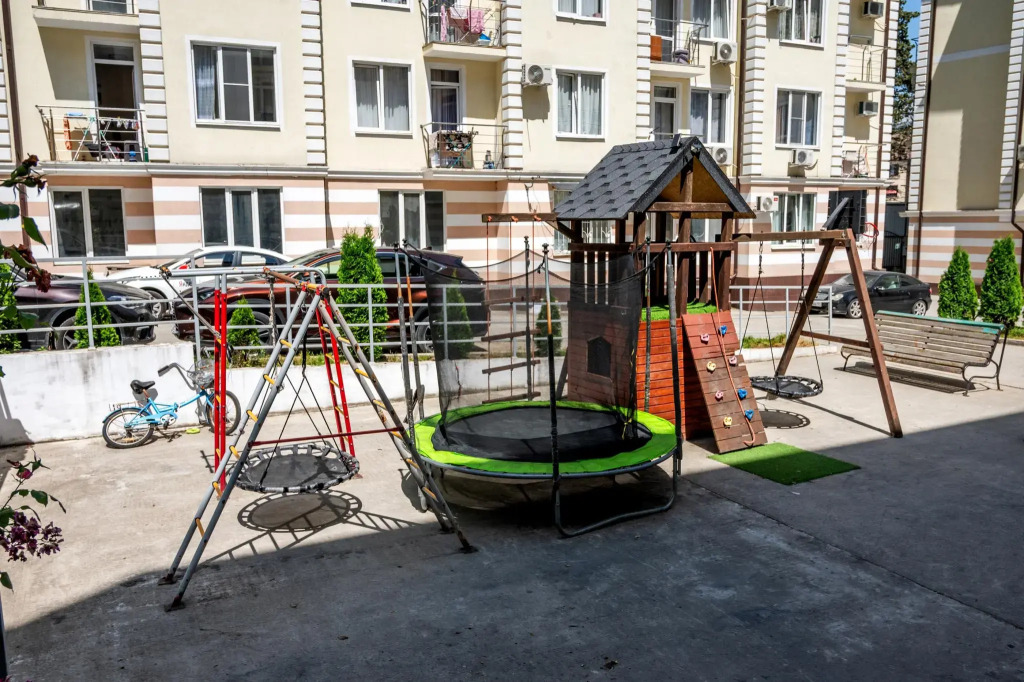 Sun City Apartment (Сан Сити Апартмент) на улице Яна Фабрициуса 23 литера 1