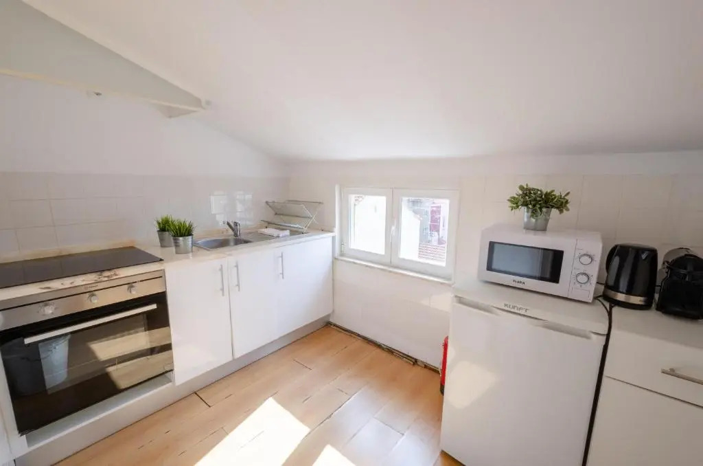 118 D - Roof House in Avenida - Lisbon