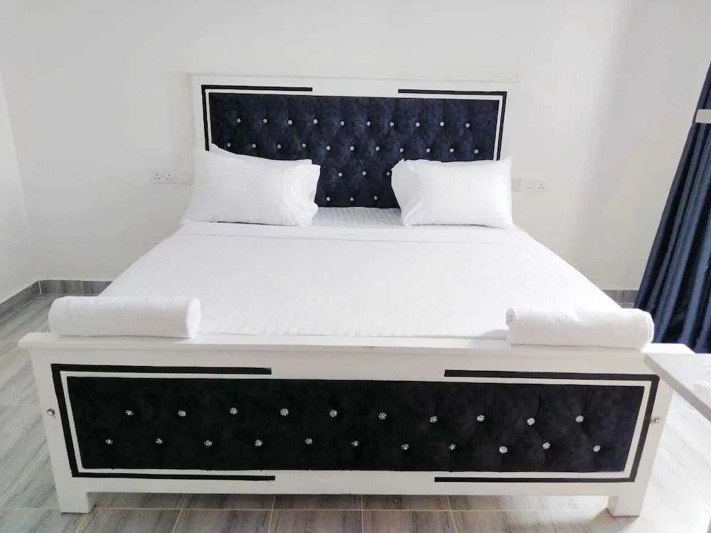 Lux Suites Siloam Apartments Shanzu