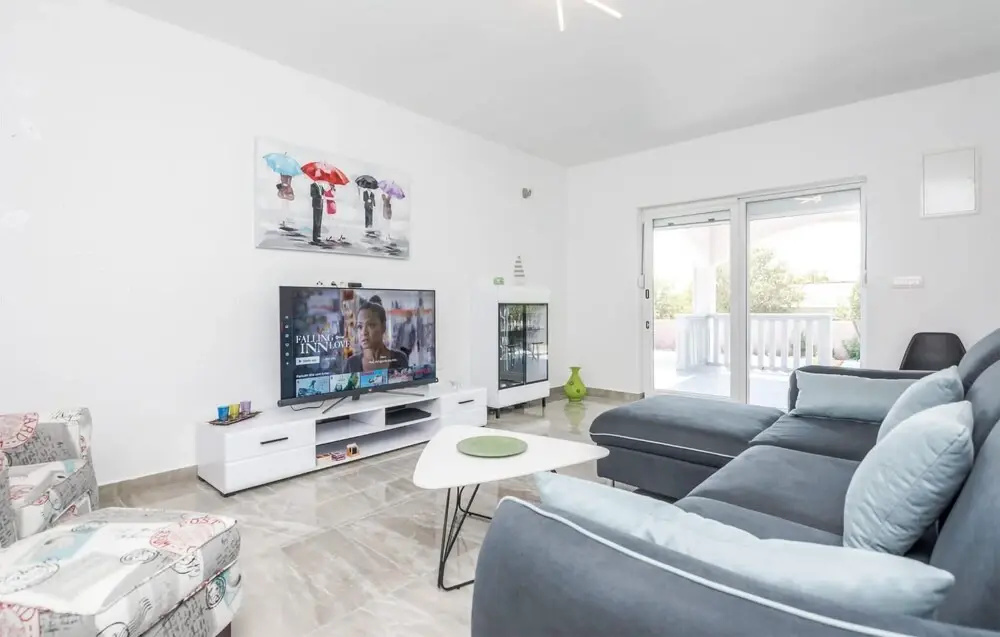 Stunning Home in Benkovac With Wifi, 3 Bedrooms and Outdoor Swimming Pool
