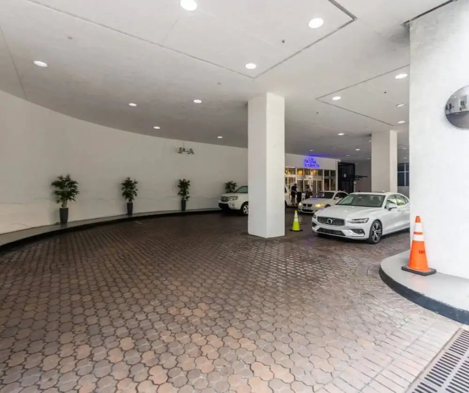 OneLuxStay in the Heart of Brickell