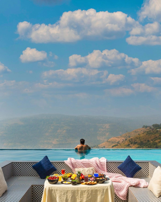 Storybook Villa by Hill Staytion