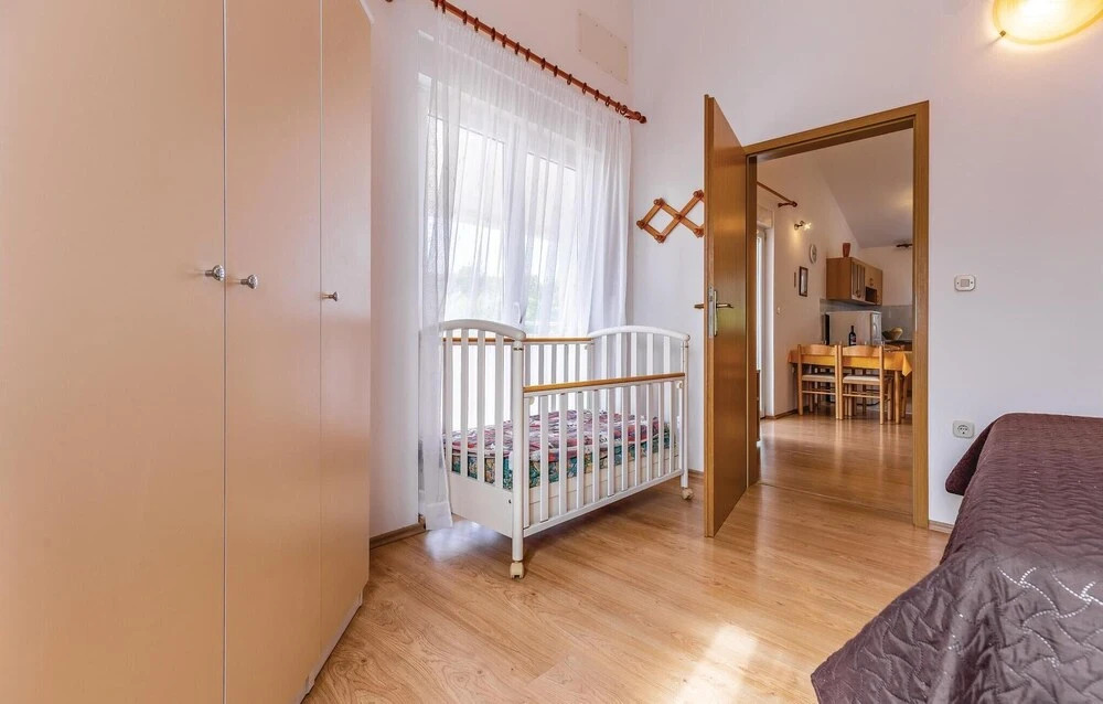 Stunning Home in Liznjan With Wifi and 3 Bedrooms