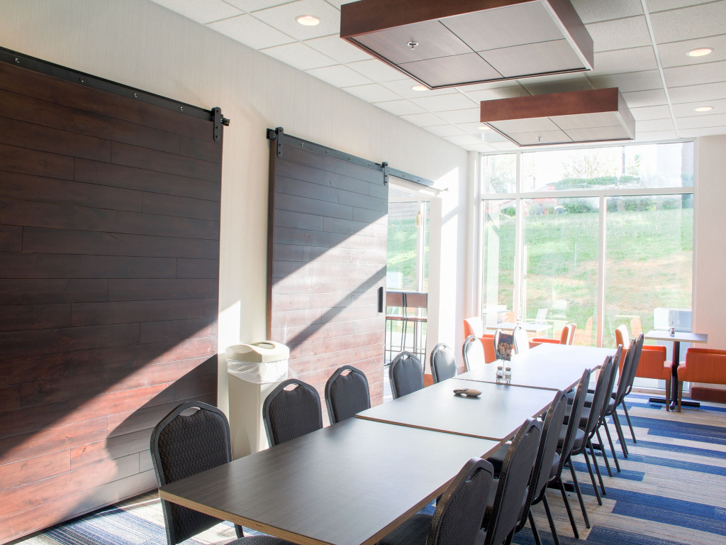 Holiday Inn Express & Suites Danville by IHG
