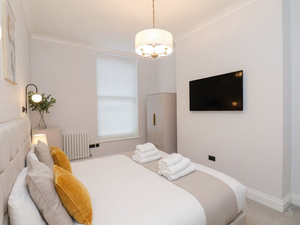 The Salisbury Apartment 201
