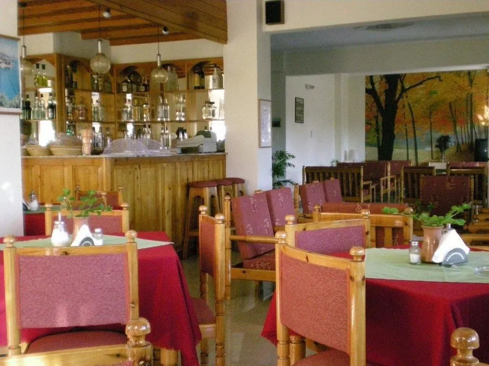 Phaethon Hotel