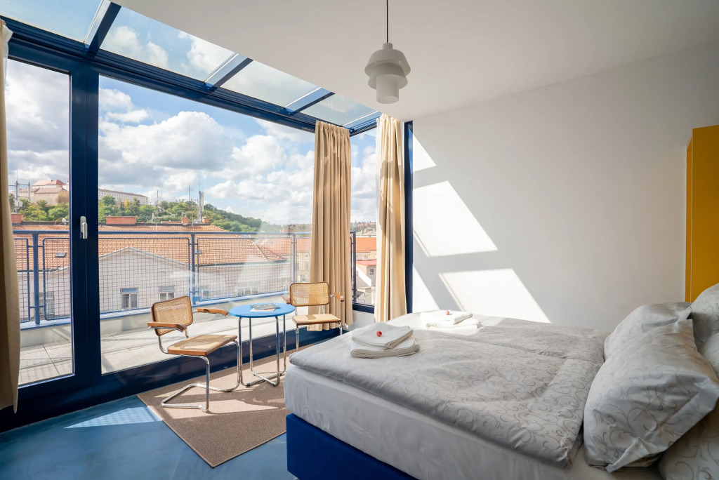 Hotel Avion - NKP - WORLD MONUMENT