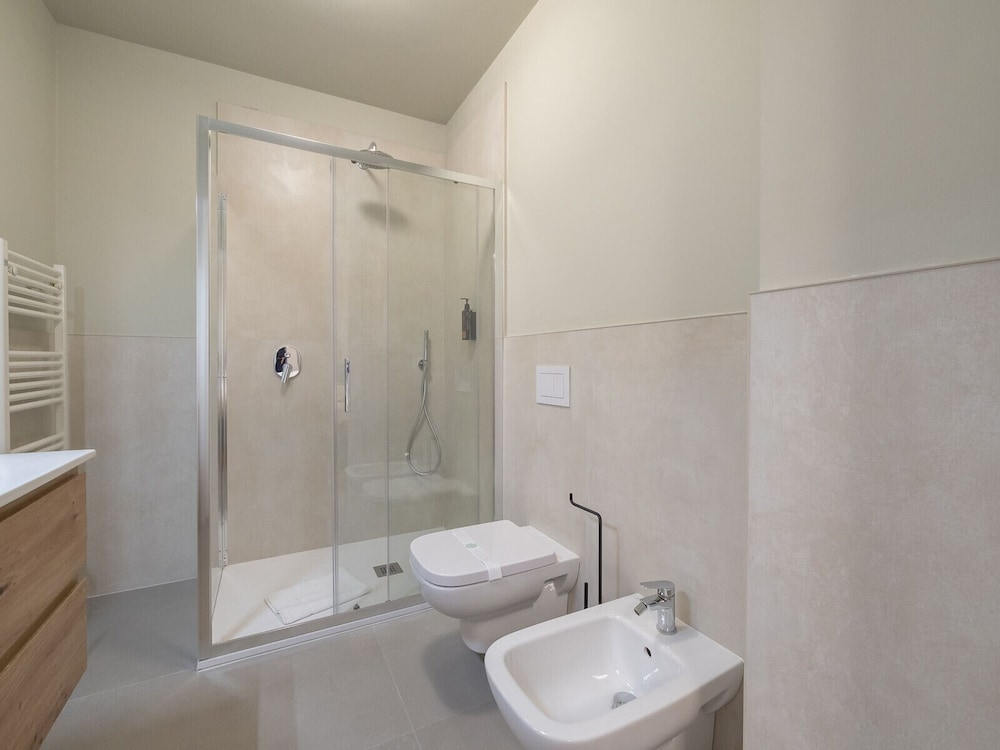 Brand new 2 BR With Balcony in Sempione