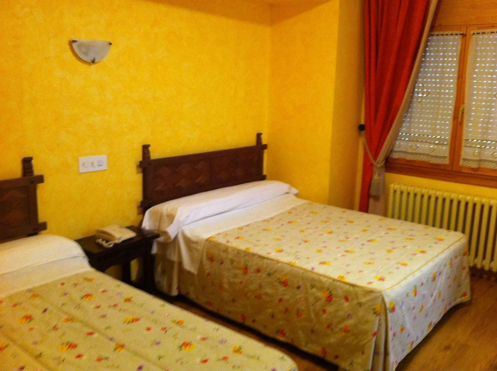 HOSTAL RIO ARA BELLOSTA by Vivere Stays