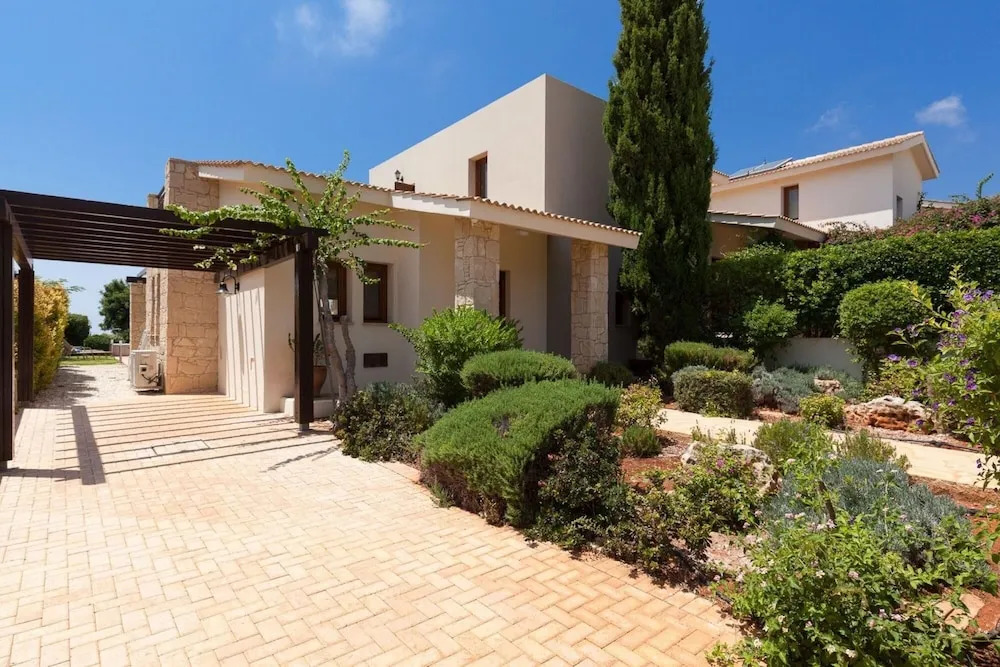 Aphrodite Hills Holiday Residences Junior Villas 2 Bedroom Junior Villa With Private Pool - J032