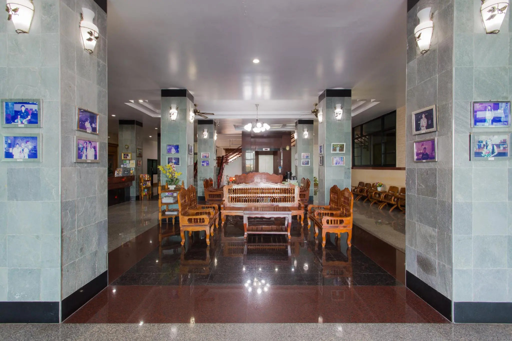 Onnicha Hotel