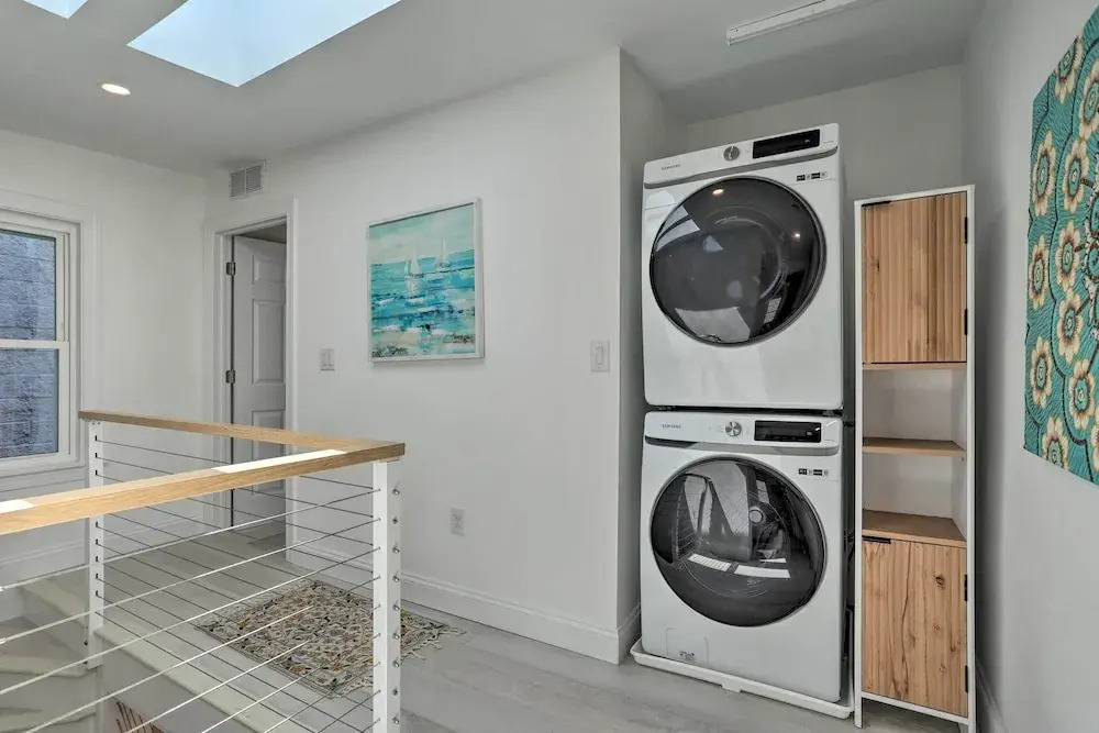 Upscale + Unique Townhome in University City!
