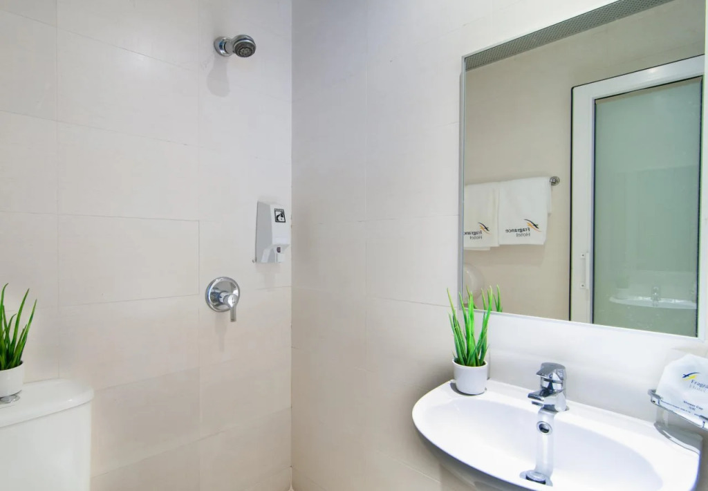 Fragrance Hotel - Kovan