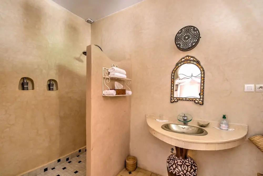 Riad Janoub