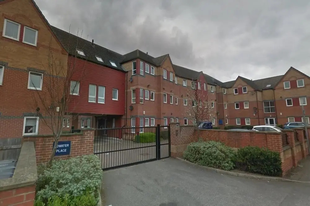 Lowater Apartment Brand New 2 bed Apartments + Parking