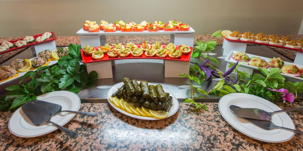 Adonis Hotel