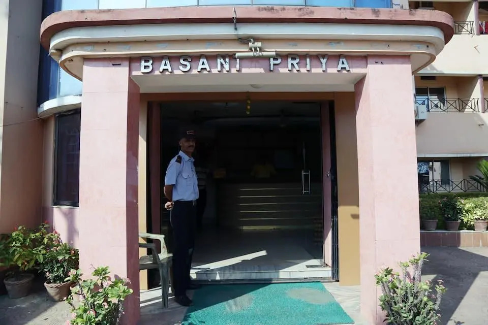 OYO 23704 Hotel Basant Priya