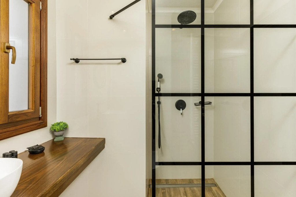 Arxontariki Suites